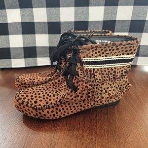 YOKI womens booties Size:6.5 Color: cheetah tan and black